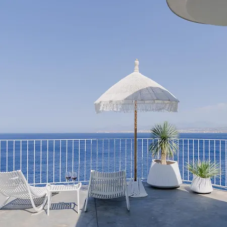 Meltemi Crete * Ηράκλειο Κρήτης